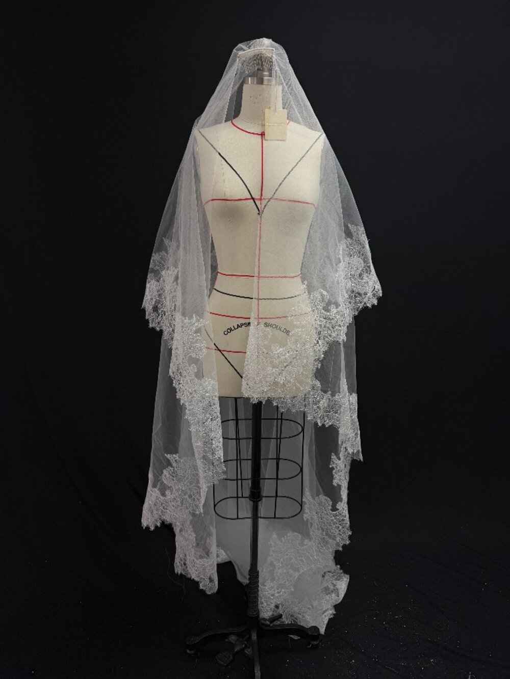 new with tag brand new veil with comb